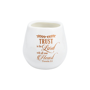 Lord by Blessed by You - 8 oz - 100% Soy Wax Candle
Scent: Serenity