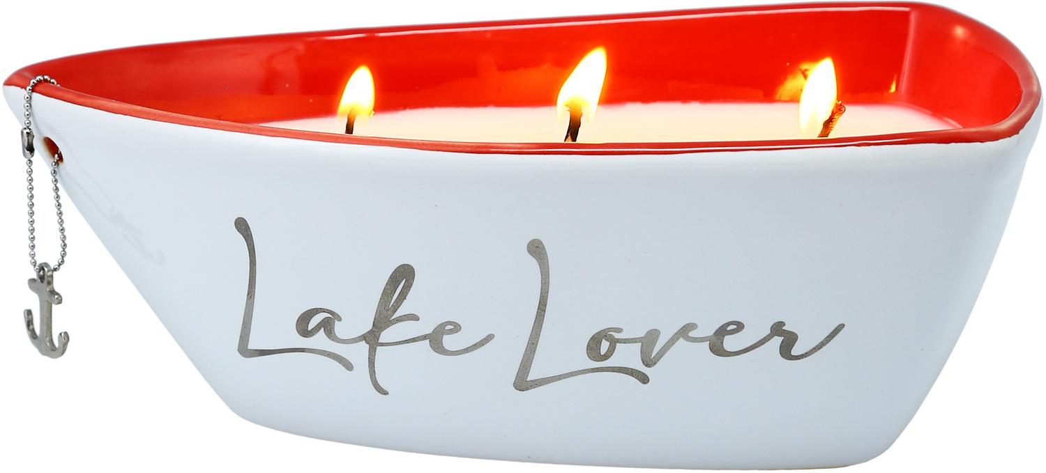 Lake by Red, White, & Blue Crew - Lake - Triple Wick 10 oz 100% Soy Wax Candle
Scent: Fresh Linen